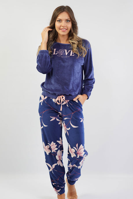 BAYAN LYC KADIFE O YAKA REGLAN UZUN KOL BELI KOLUCU PACASI BUZGULU CEPLI PIJAMA TAKIM
